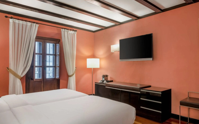 Hotel Palacio de Santa Paula, Autograph Collection