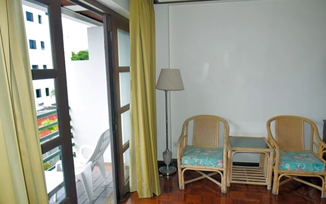 Puangpen Villa Hotel