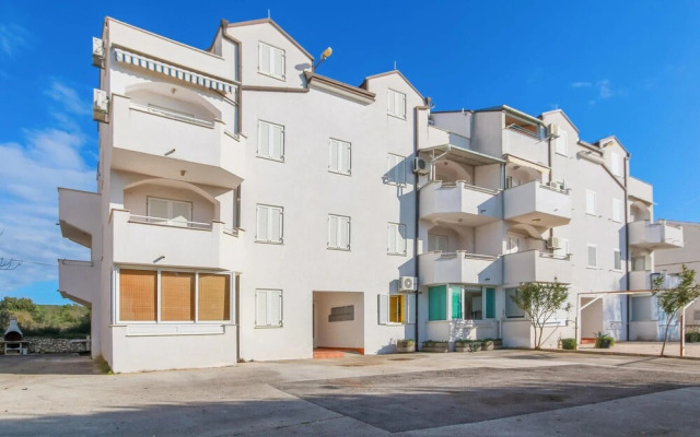 Stunning Apartment in Turanj With 1 Bedrooms and Wifi