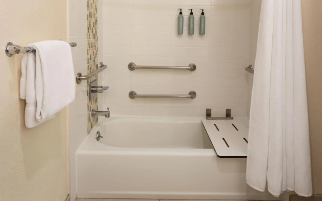 Courtyard by Marriott San Diego Del Mar/Solana Beach