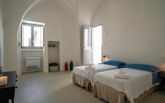 1700's House with Panoramic Rooftop Terrace in Matino