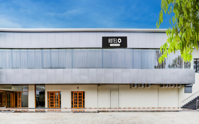 Super Hotel O Pardi Near Kalamna Market