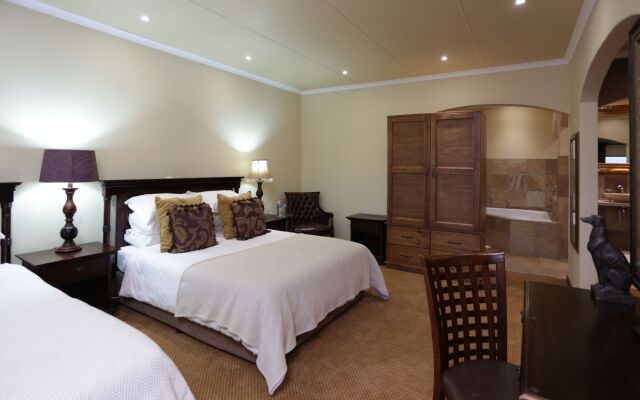 Shangri-La Manor - Adults Only