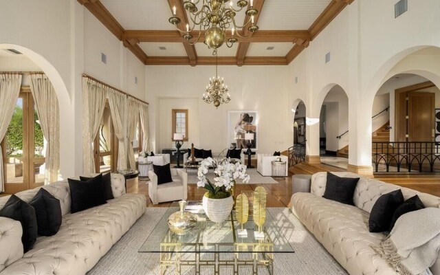 The Main Pond Estate