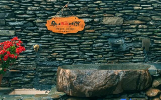 Wuyuan Yebing Photography Store