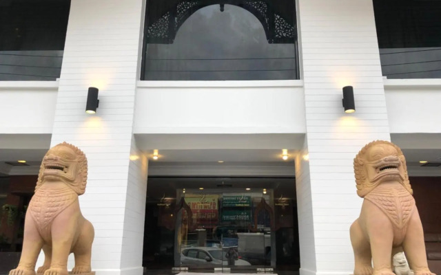 Ayothaya Hotel