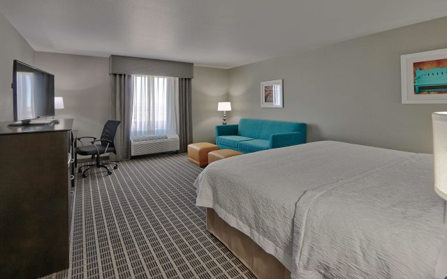 Hampton Inn & Suites Albuquerque Airport