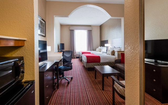 Best Western Plus Bradbury Inn & Suites