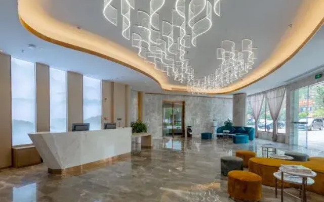 Zhuhai Binhui Bay Hotel (Jinan University)