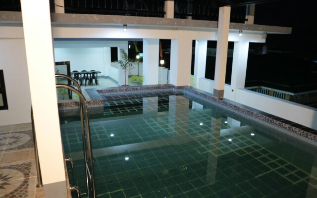 Endless Summer Hotel