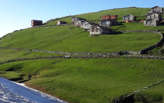 Migroras Otel & Restaurant - Karestel Yaylasi