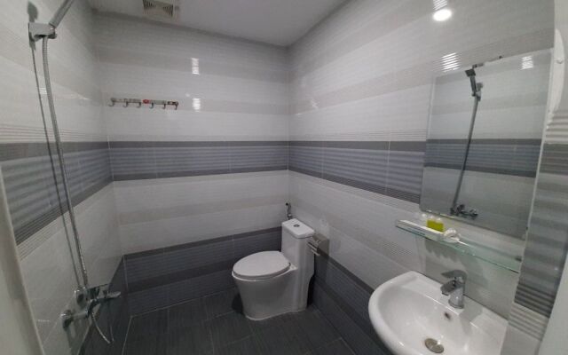 Dinh Huong Hotel