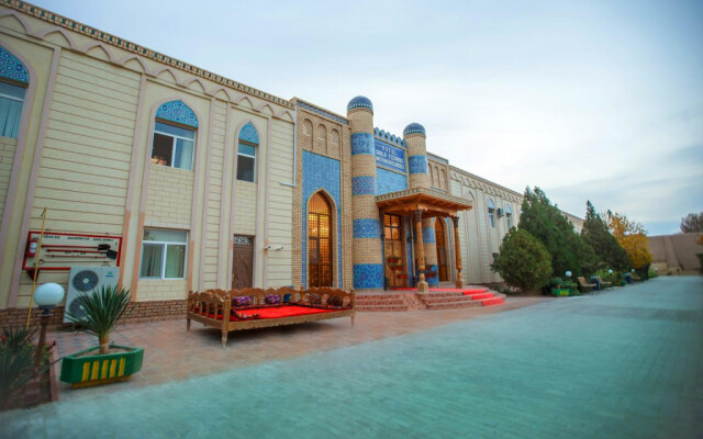 Qibla Tozabog Hotel