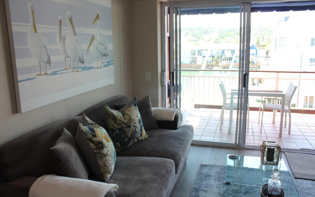 Waterfront- 11 South Quay