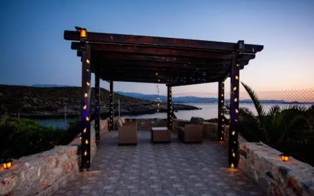 Tersanas Beach Lodges