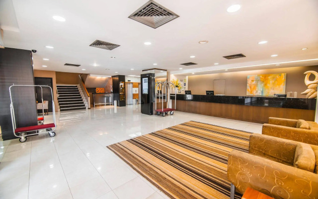 Stream Palace Hotel