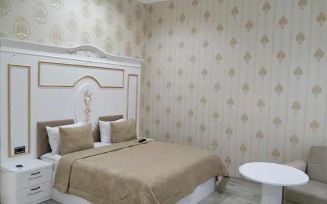 White Boutique Baku Hotel