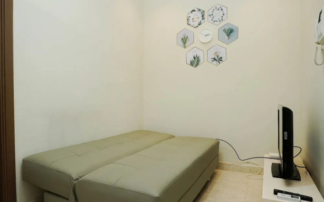 Minimalist and Relaxing 1BR Apartment at Puri Orchard – Guest Rooms – Jakarta