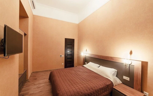 LeonRooms Sobornaya sq. 2-4