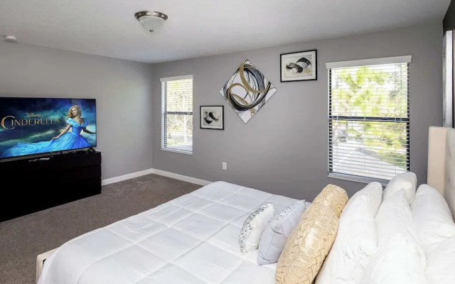 Solterra Dream Escape For 14!