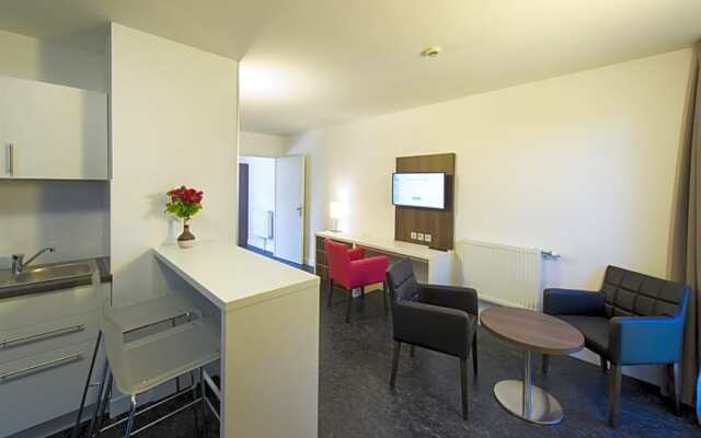 Adonis Dijon Maison Internationale