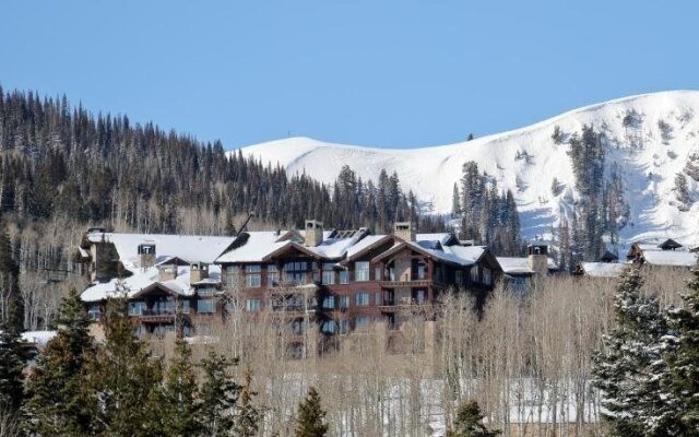 Grand Lodge at Empire Pass