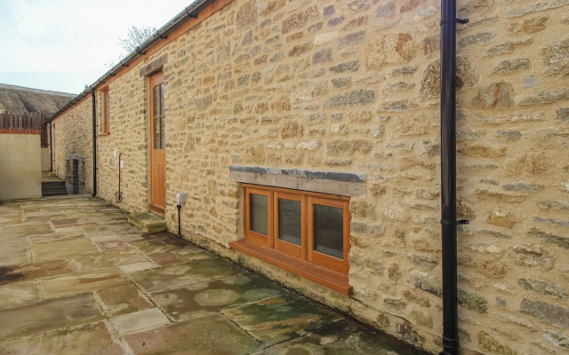 The Stables, Burton Bradstock