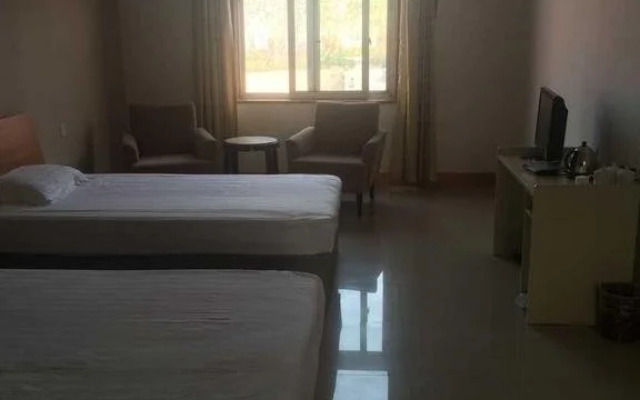 Qingdao Guanhaichao Business Hotel