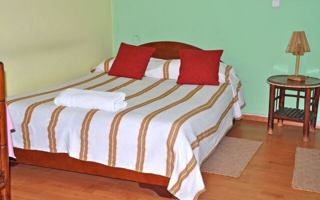 Family Cozy Bed & Breakfast