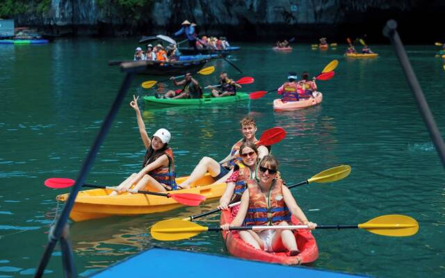 halong marina bay cruise