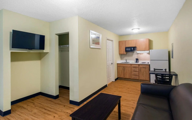 Suburban Extended Stay Hotel Lewisville