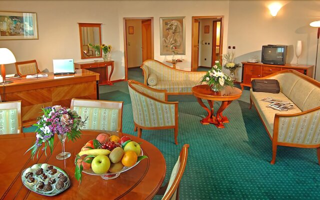 Aleksandar Palace Hotel