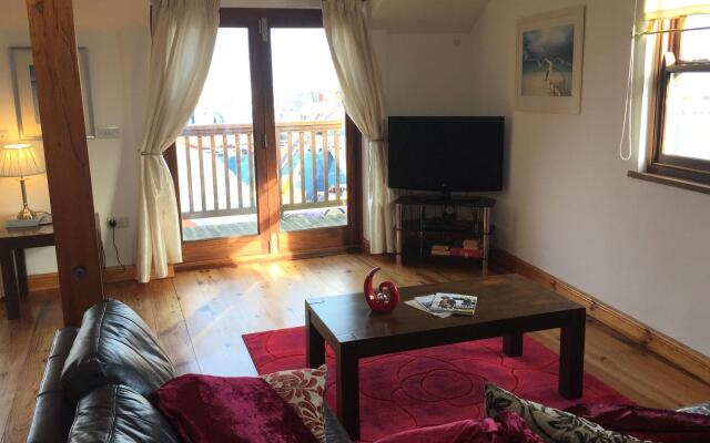 Penthouse 3 - Spacious Harbourside Apartment