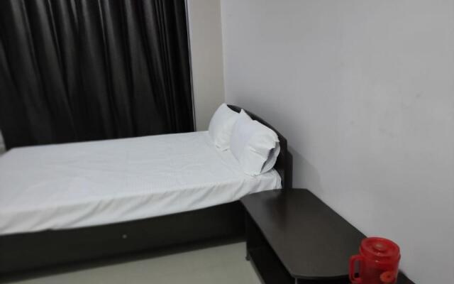 SPOT ON 80927 Hotel Sourav Plaza