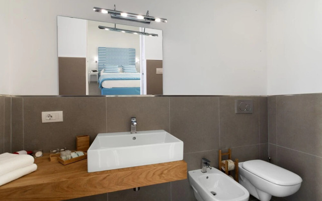 Blue Suite Sorrento Tasso Square