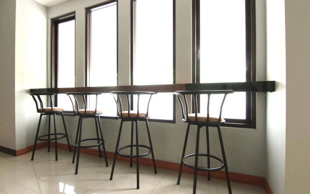 Airy Citraland International Surabaya