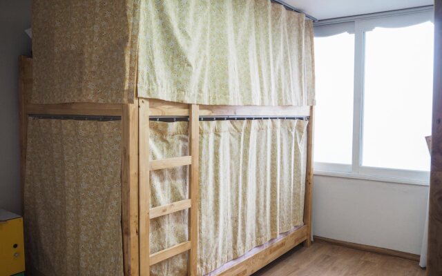 Yellow Guesthouse