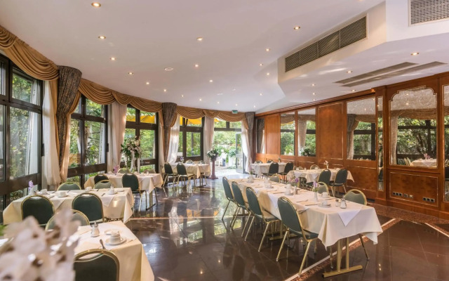 Hotel am Schlosspark &  Gasthof Neuwirt