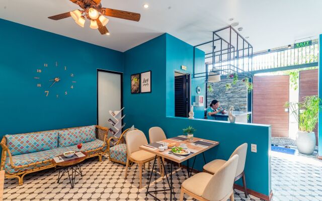 Cani Beach House