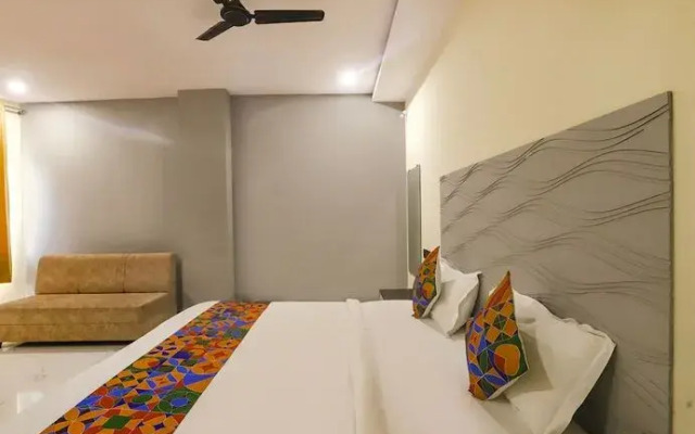 Fabhotel Golden Mist