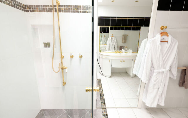 Whitesbeach Guesthouse