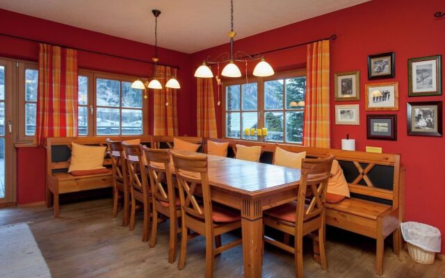 Posh Mansion in Sankt with 2 Saunas, Whirlpool, Hot Tub