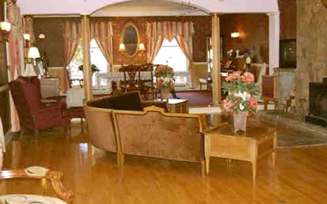 The Pines Inn Lake Placid