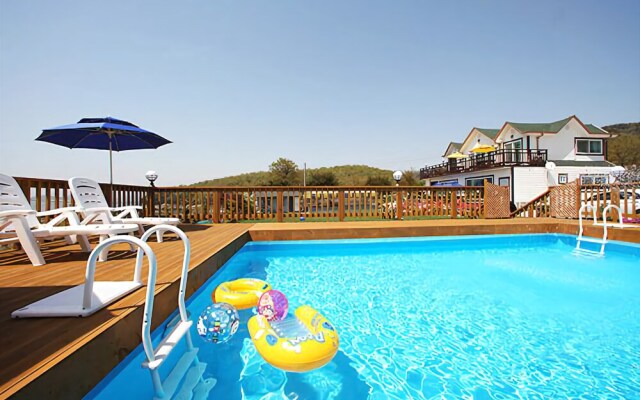 Ganghwa Golden Sunset Pension