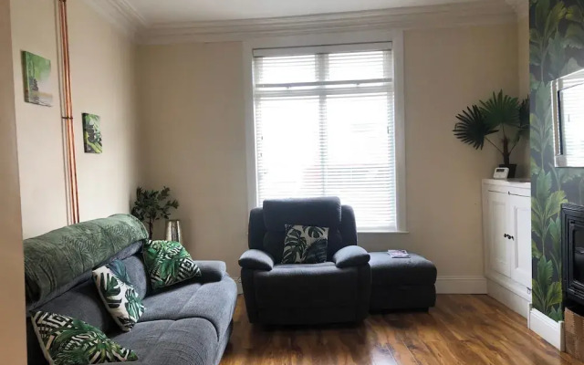 Tranquil Darlington Home , 3br+pet Friendly