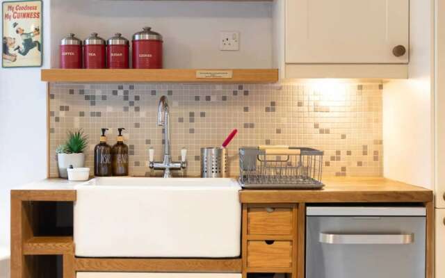 Beautiful 1 Bed Flat in Vibrant Stockbridge