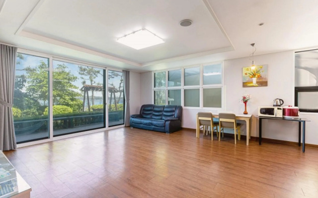 Daebudo (Seonjaedo) Ocean Ville Pension
