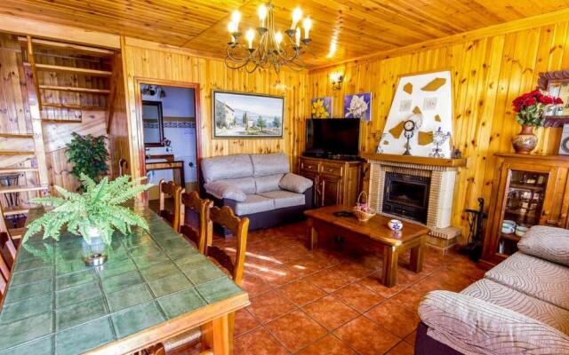 Casa Las Olivas Sayalonga by Ruralidays