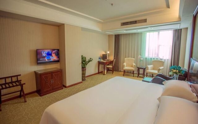 Vienna Hotel Shenzhen Bao'an Xin'an