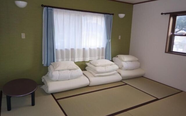 Fukunae House - Hostel